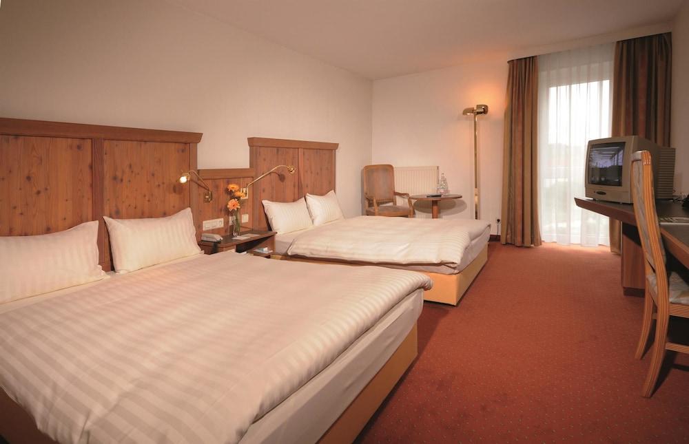 Parkhotel Weingarten Вайнгартен Екстериор снимка