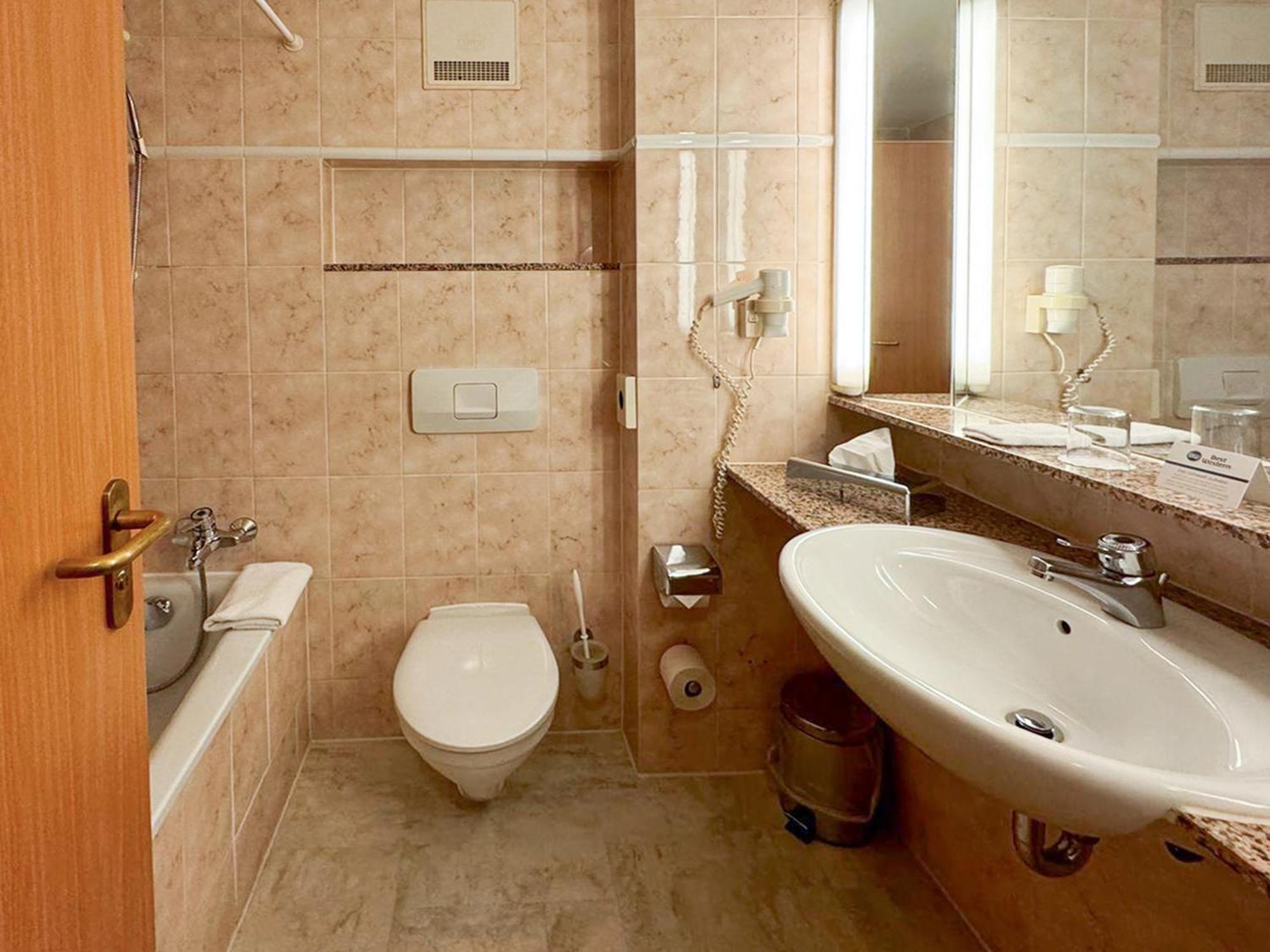 Parkhotel Weingarten Вайнгартен Екстериор снимка