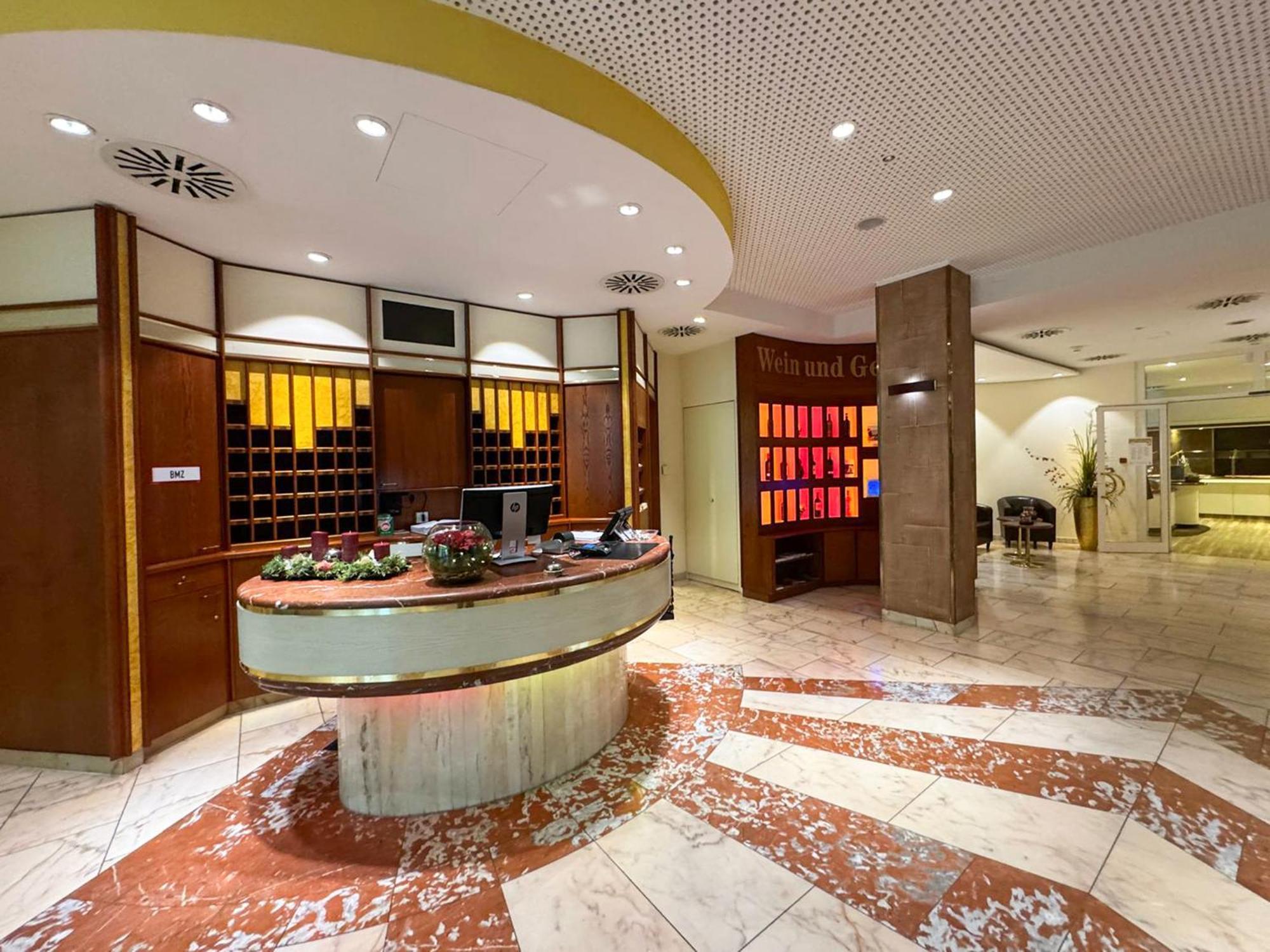 Parkhotel Weingarten Вайнгартен Екстериор снимка